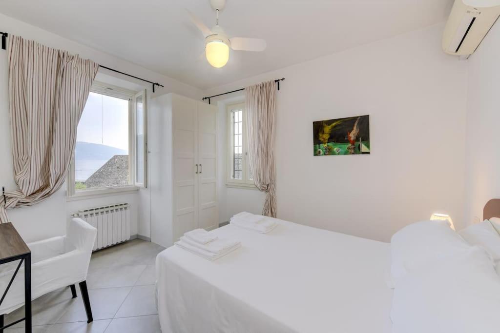 Oleandro Apartment Directly On The Lake Гарняно Екстериор снимка
